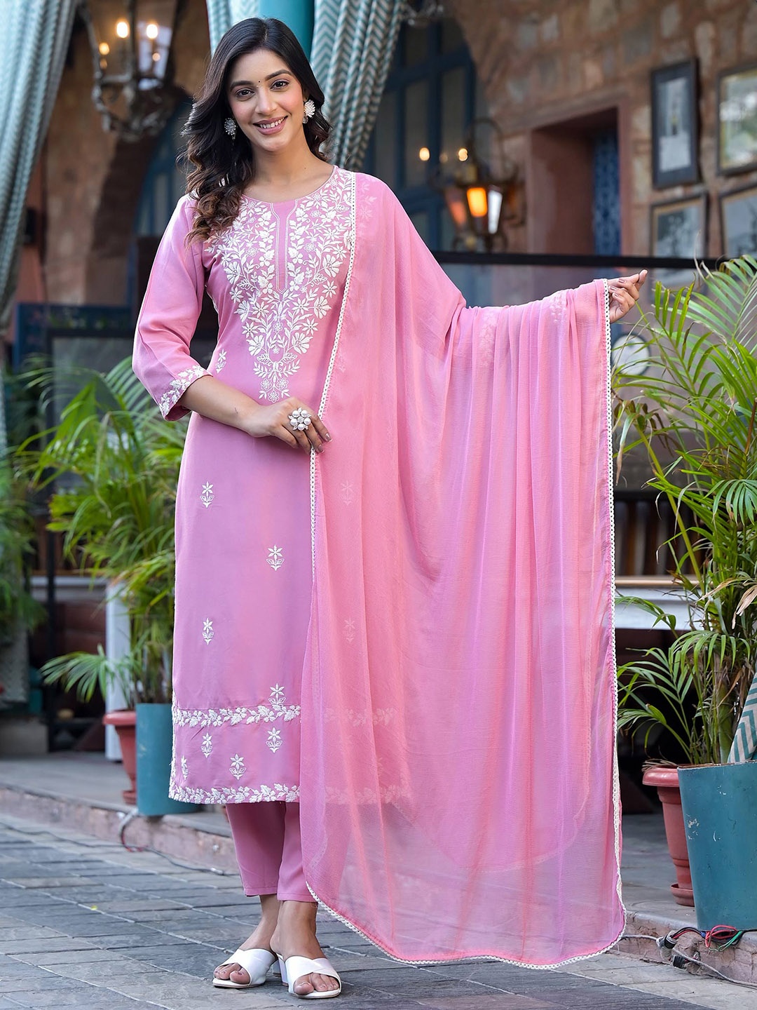 

Peachmode Floral Embroidered Regular Thread Work Kurta with Trousers & Dupatta, Pink