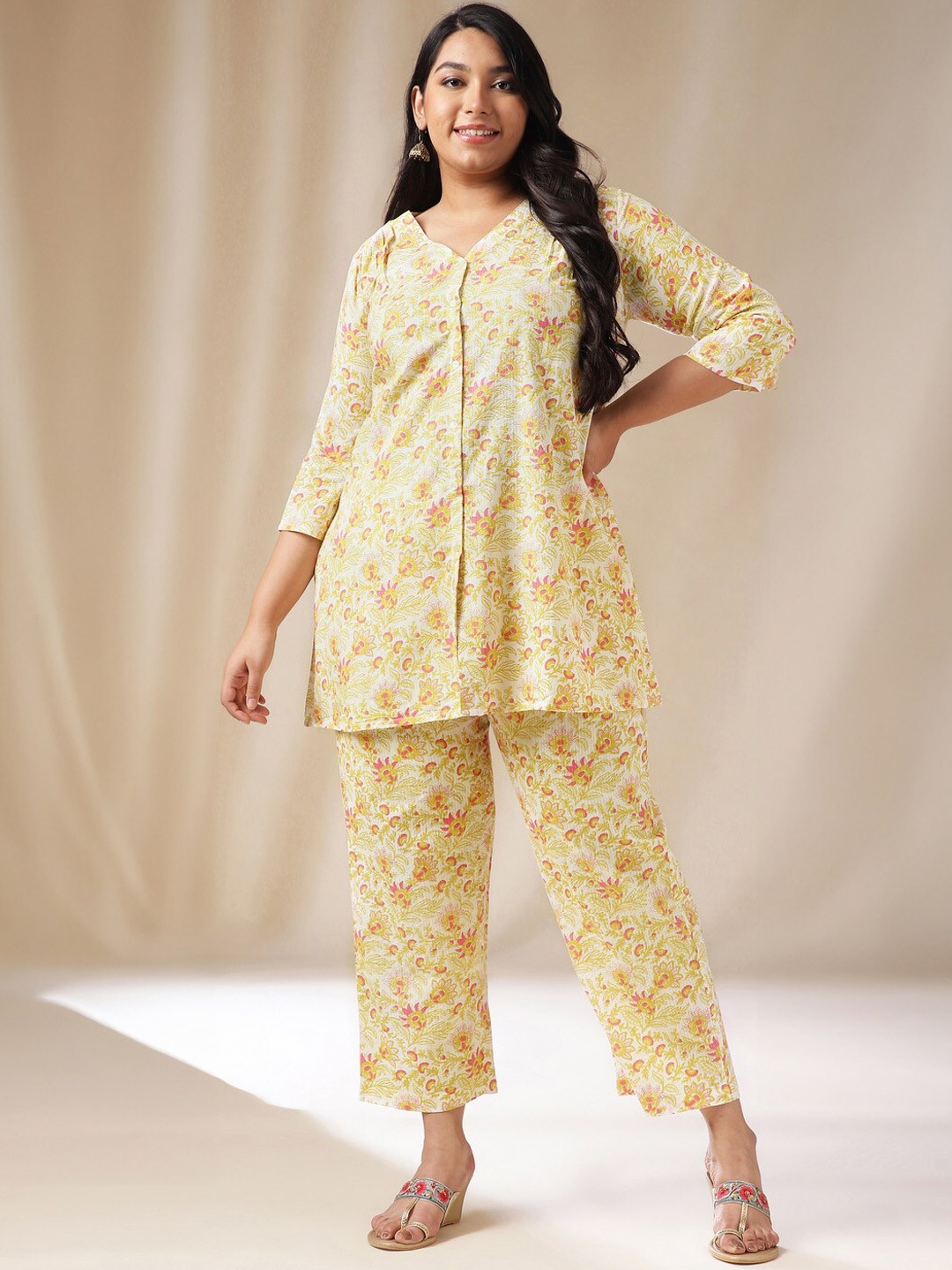 

Janasya Plus Size Floral Printed Cotton Tunic With Trousers, Off white