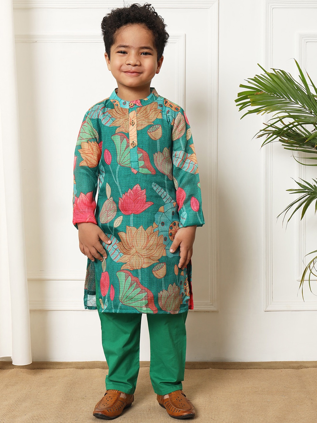 

Readiprint Boys Floral Printed Regular Pure Cotton Kurta with Pyjamas, Green