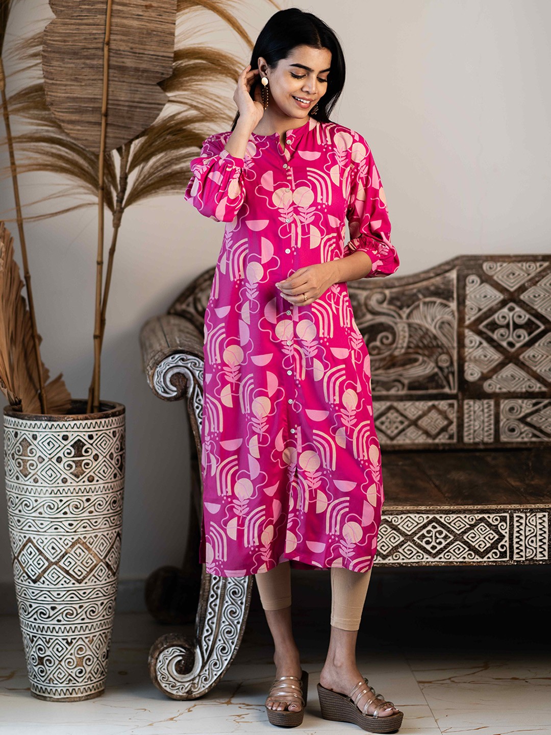 

HAY Geometric Printed Mandarin Collar Straight Kurta, Magenta