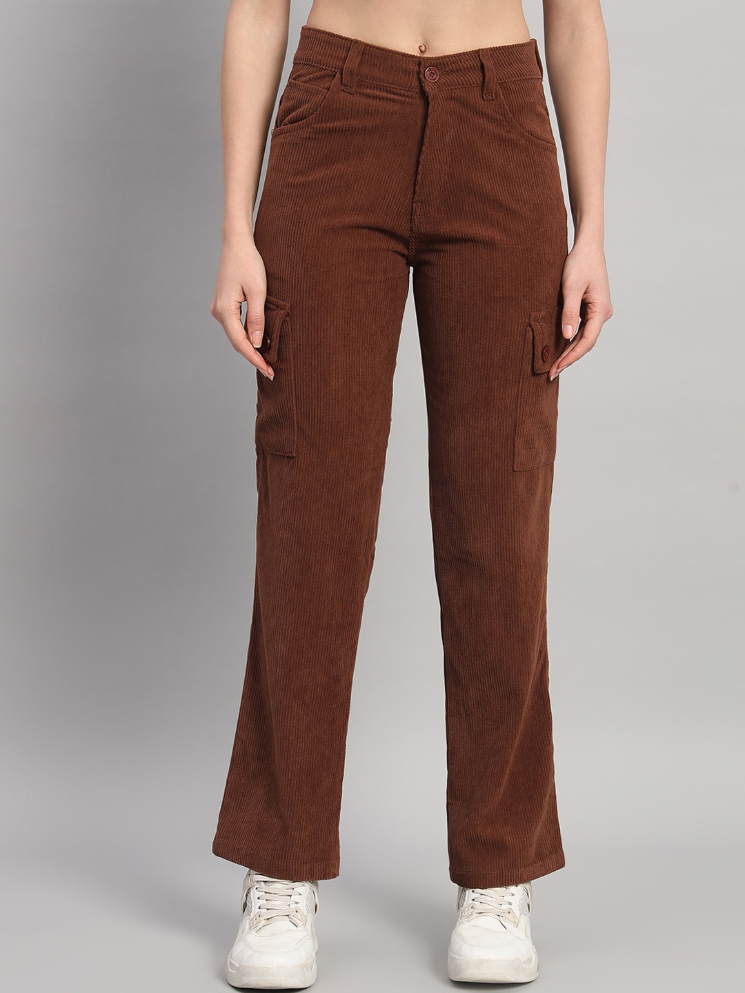 

Chemistry Women Relaxed Straight Fit High-Rise Corduroy Cargos Trousers, Olive