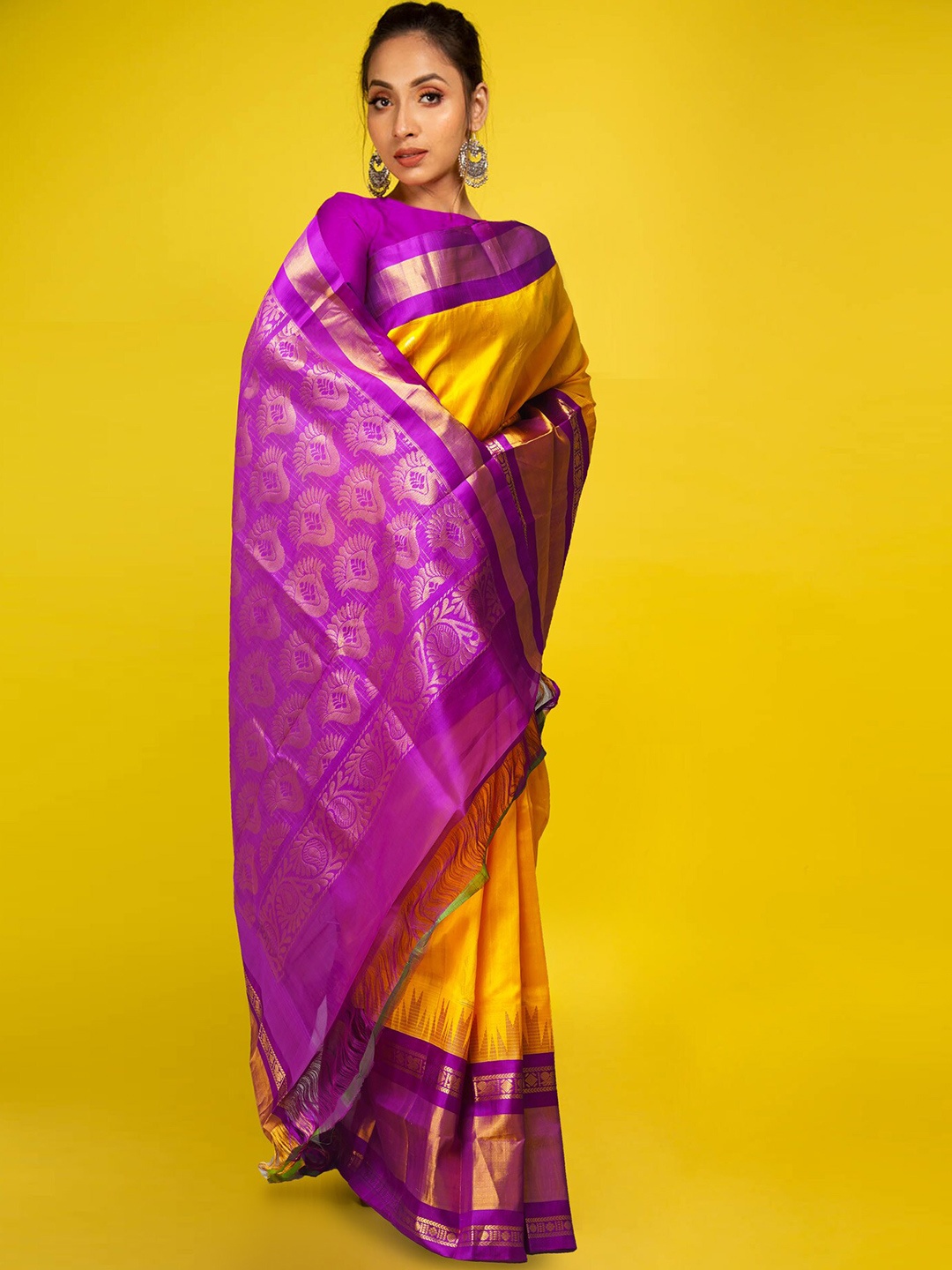 

Unnati Silks Ethnic Motifs Woven Design Zari Handloom Pure Silk Kanjeevaram Saree, Yellow