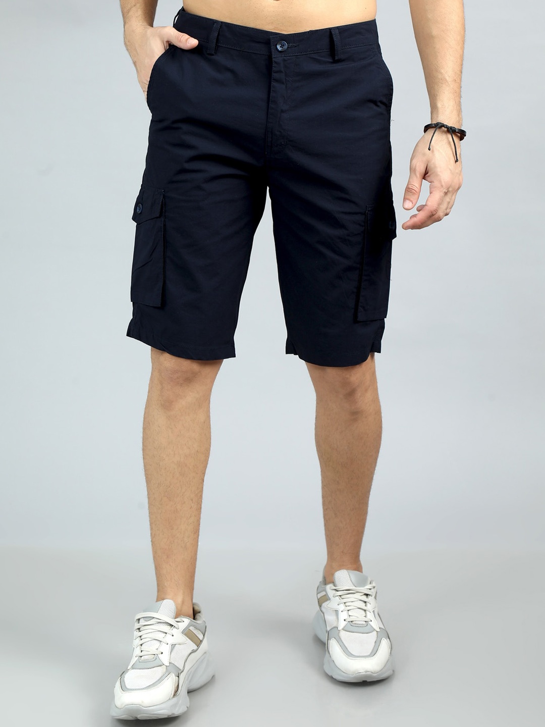 

Bushirt Men Mid-Rise Cotton Cargo Shorts, Navy blue