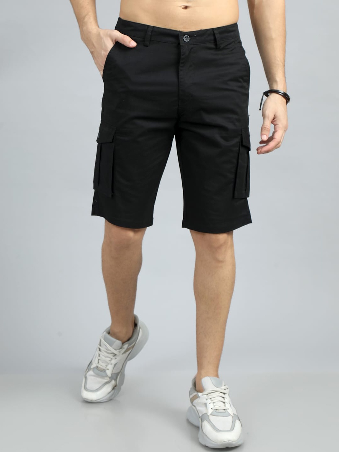 

Bushirt Men Mid-Rise Cotton Cargo Shorts, Black