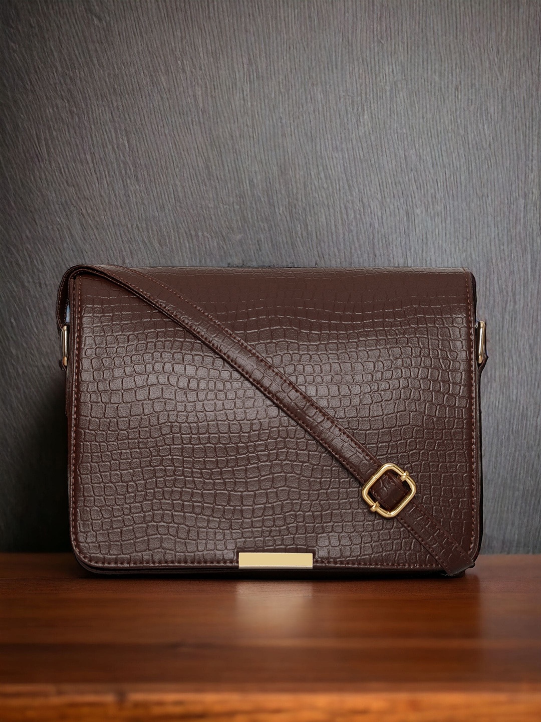 

Toteteca Animal Textured Structured Sling Bag, Brown