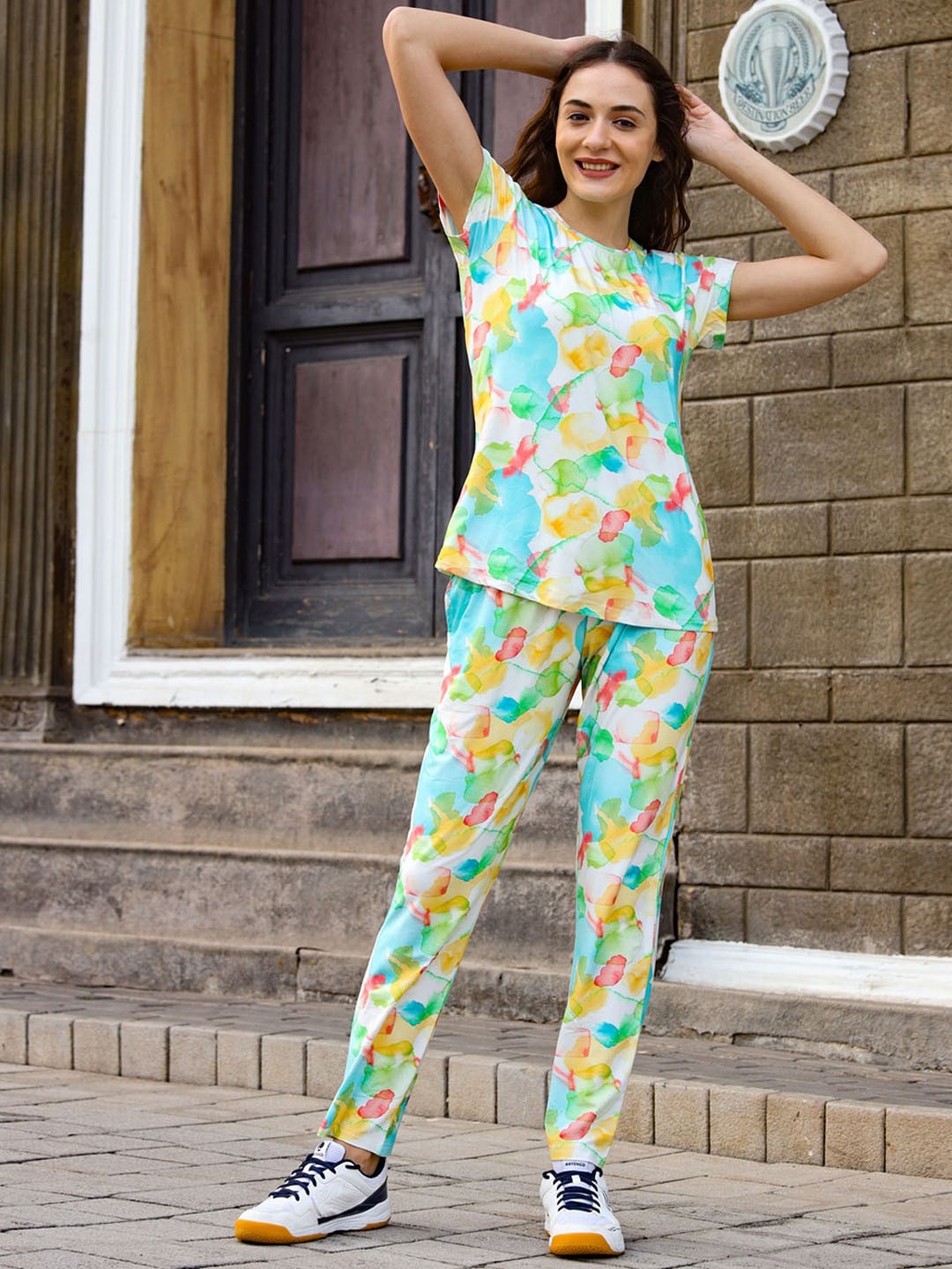 

Siya Fashion Floral Printed T-shirt With Trouser, White