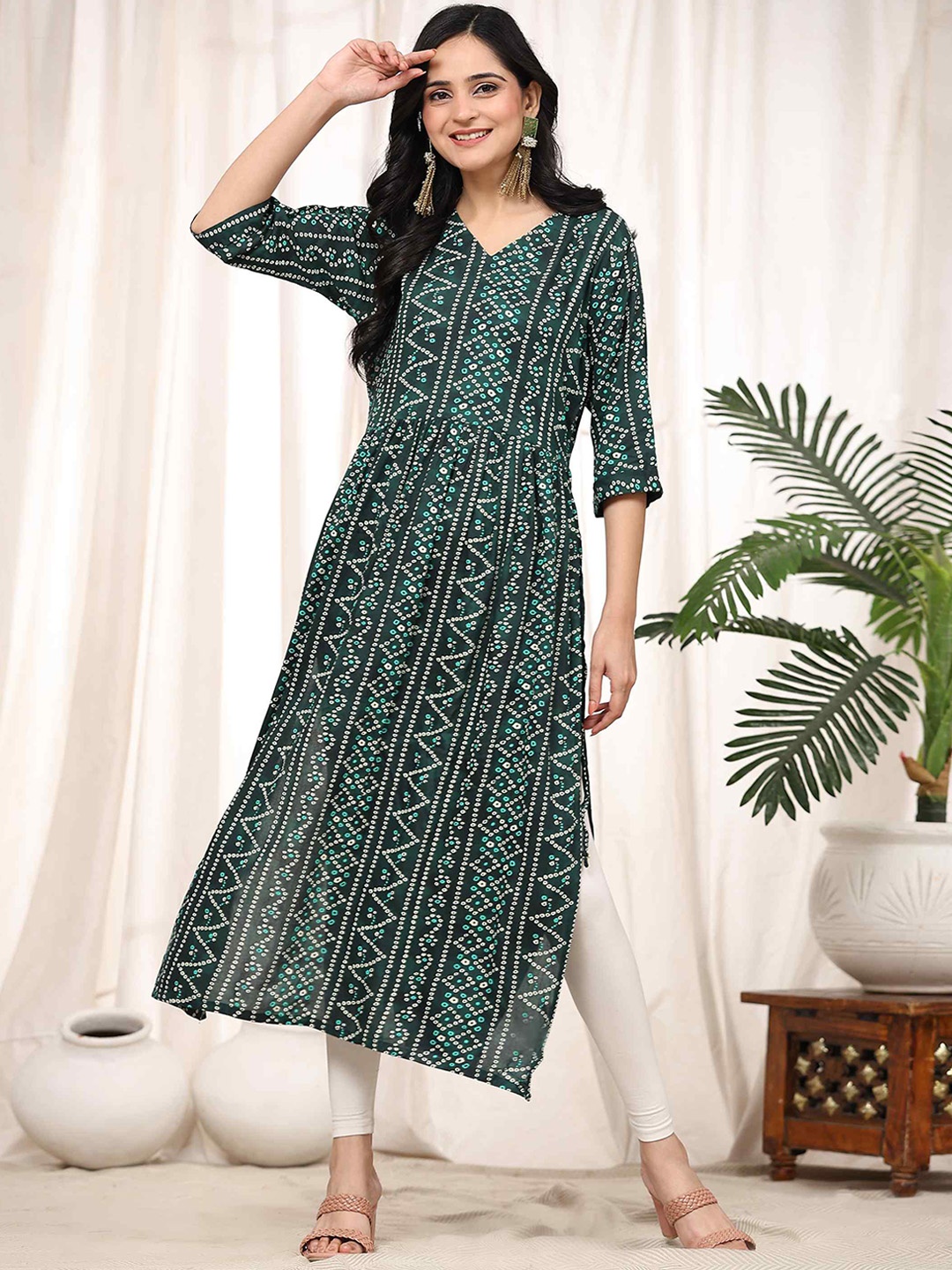 

TextileNow Bandhani Printed A-line Kurta, Green