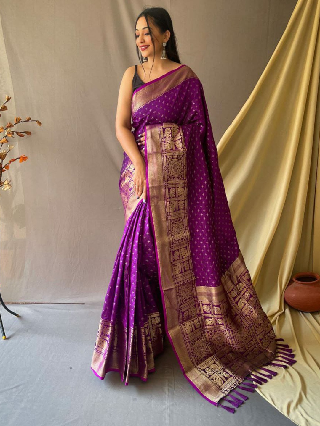 

Sarvada Woven Design Zari Silk Banarasi Saree, Purple