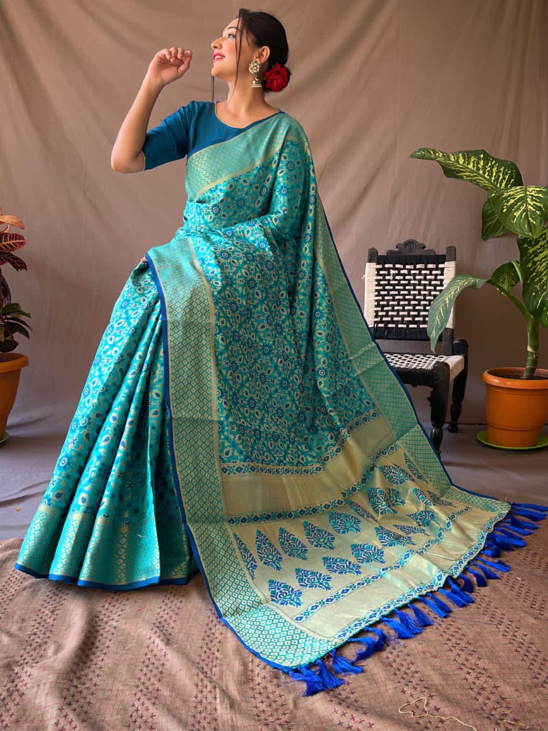 

Sarvada Ethnic Motifs Woven Design Zari Patola Saree, Turquoise blue