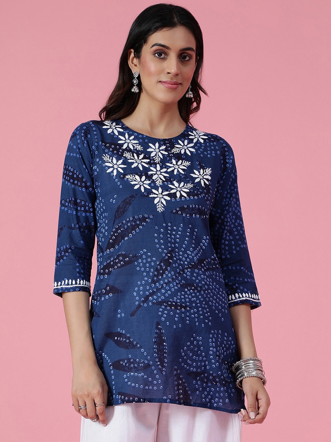 

House of Chikankari Floral Printed Chikankari Cotton Straight Kurta, Blue