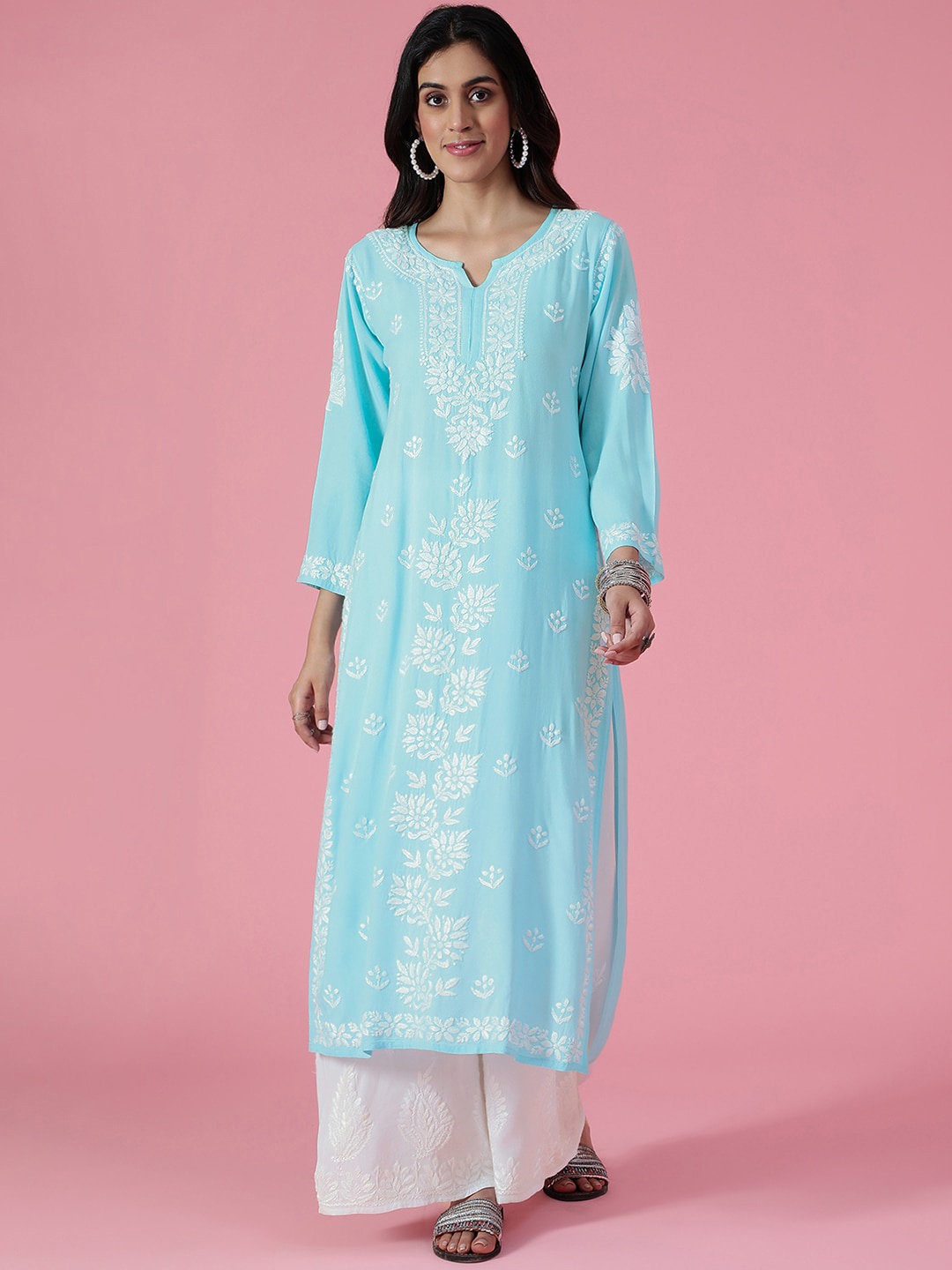 

House of Chikankari Floral Embroidered Chikankari Straight Kurta, Blue