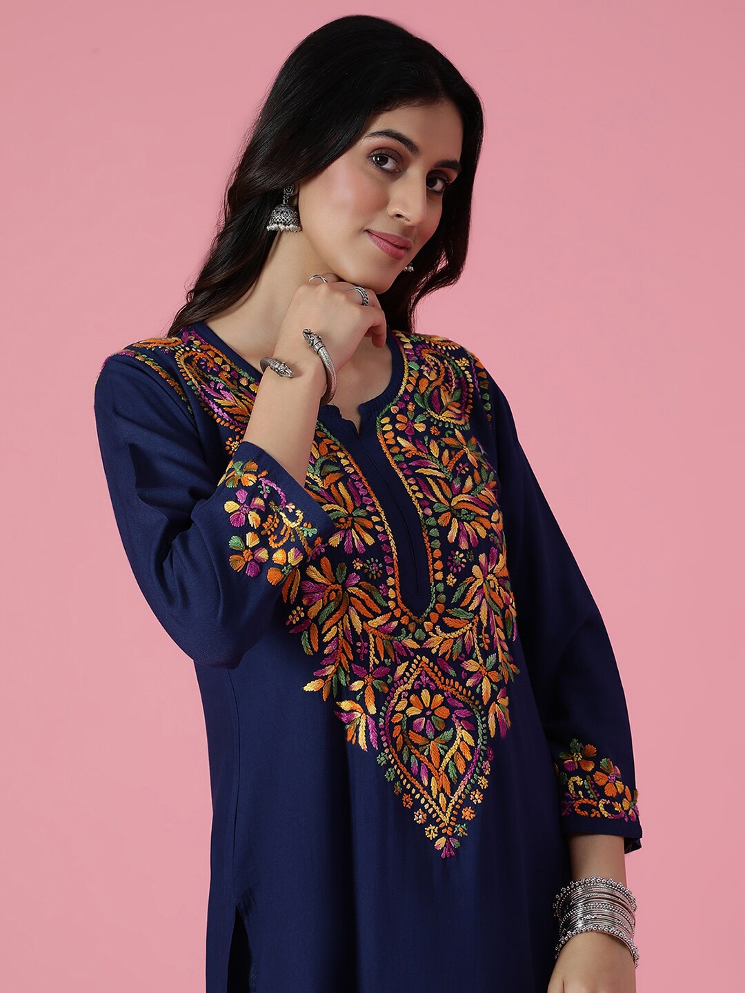

House of Chikankari Chikankari Woven Kurta, Navy blue
