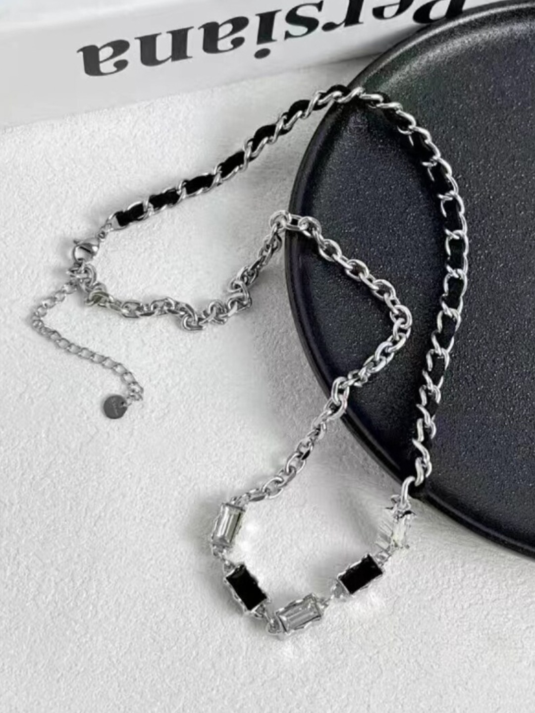 

SALTY Unisex Stainless Steel Chain, Black