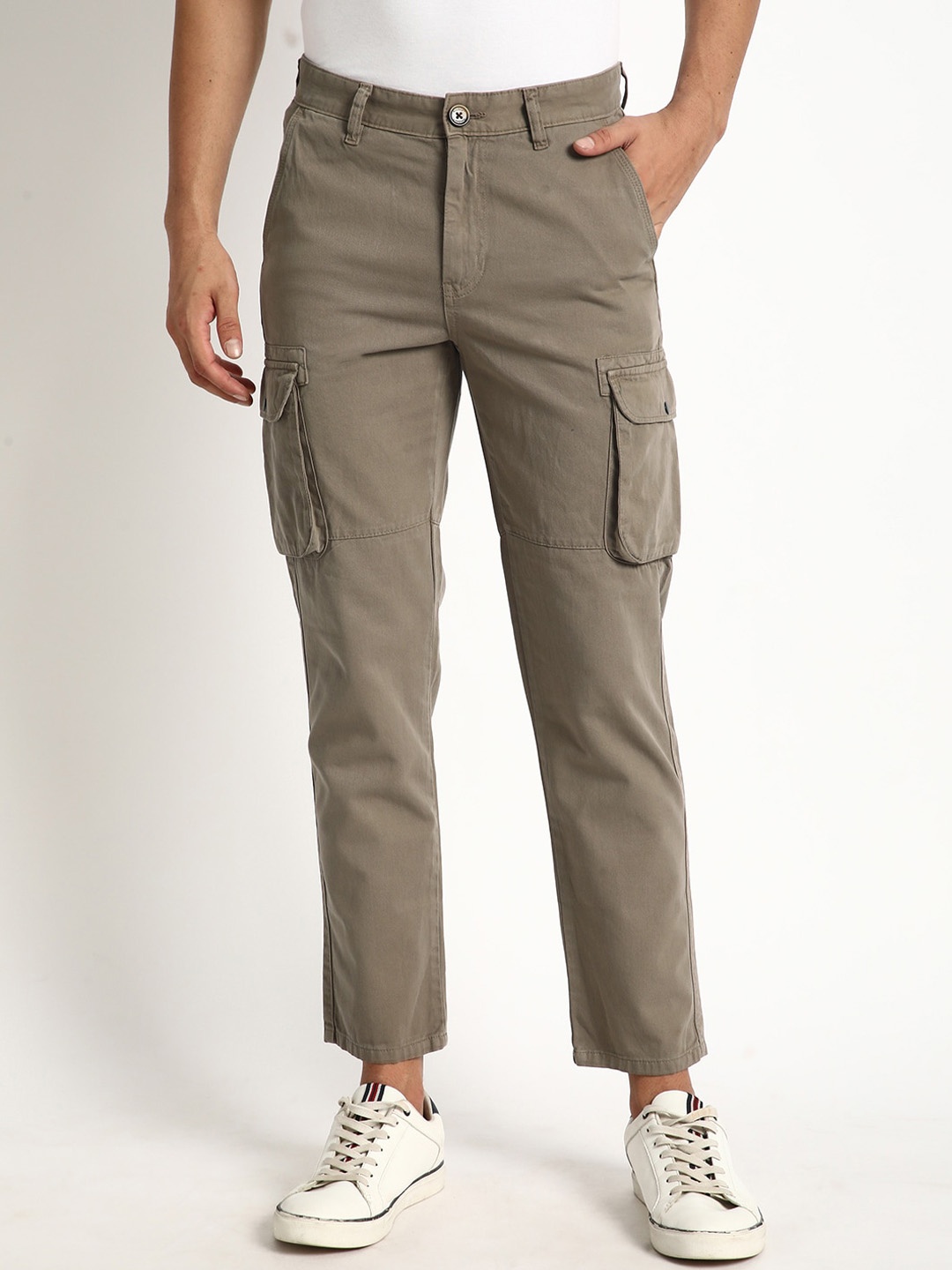 

The Roadster Lifestyle Co Pure Cotton Regular fit Mid-Rise Cargo Trousers, Brown