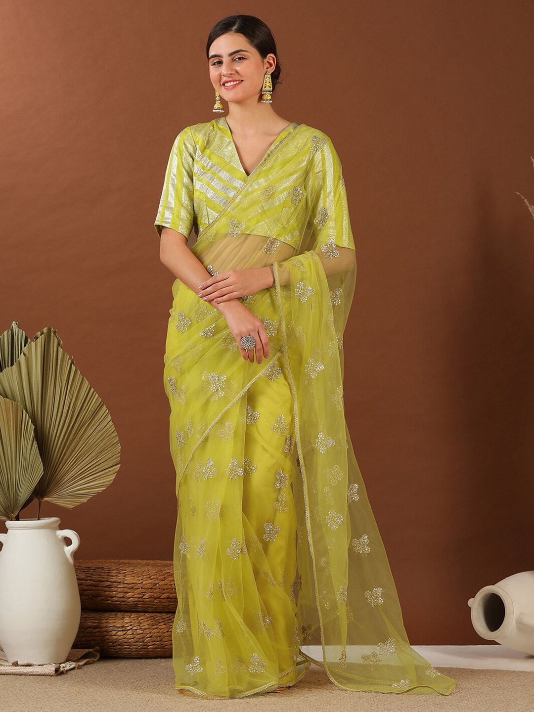 

Inddus Floral Embroidered Net Saree, Yellow