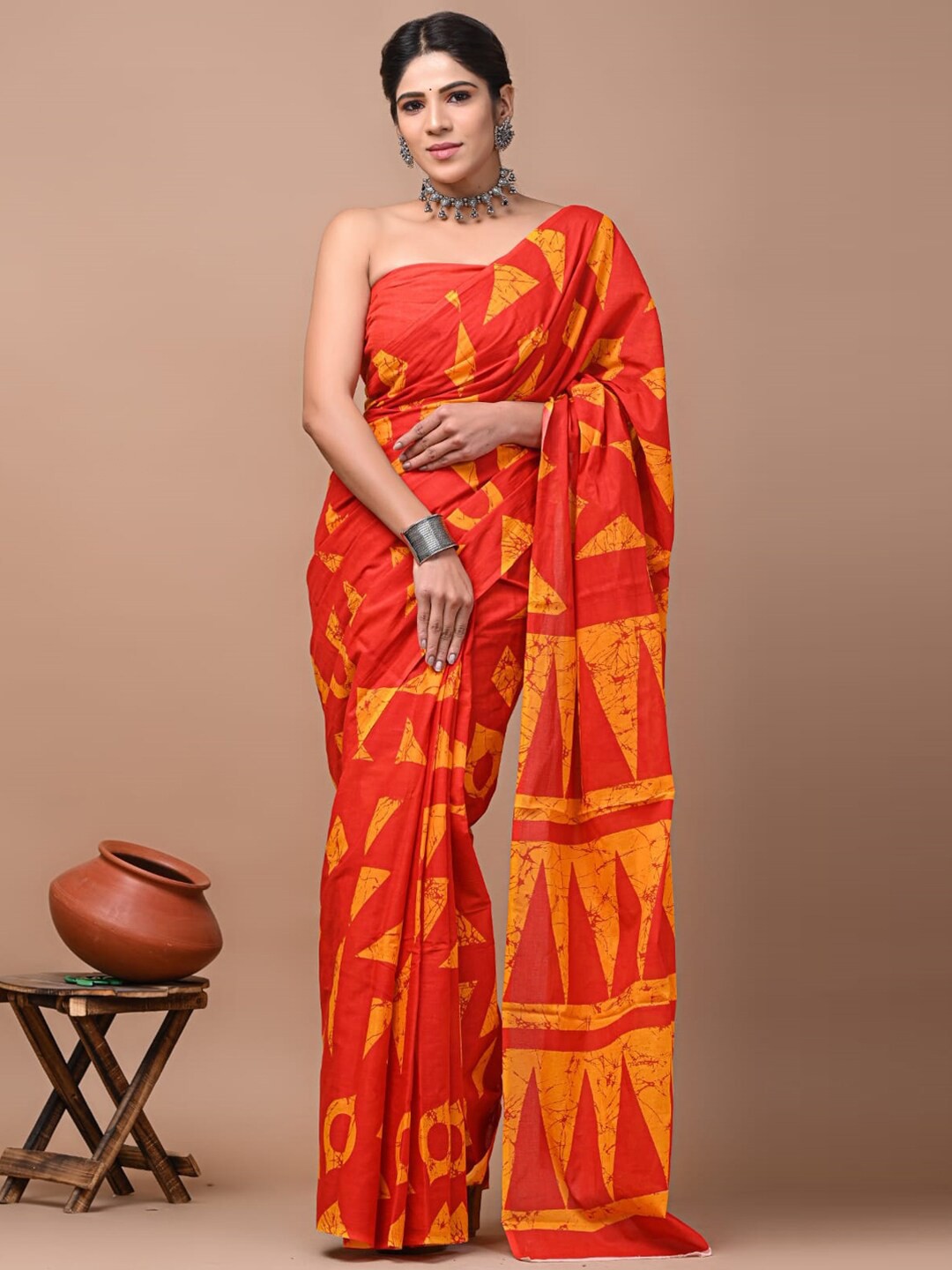 

Siya Fashion Silk Cotton Block Print Saree, Orange
