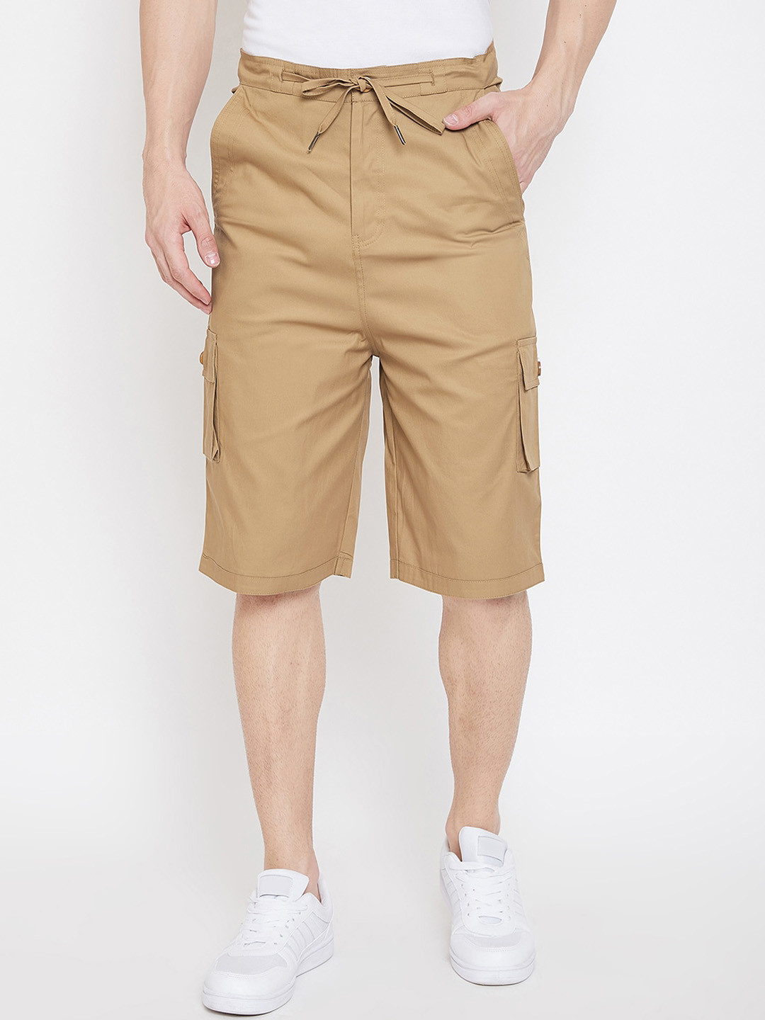 

Hypernation Men Mid Rise Pure Cotton Cargo Shorts, Khaki