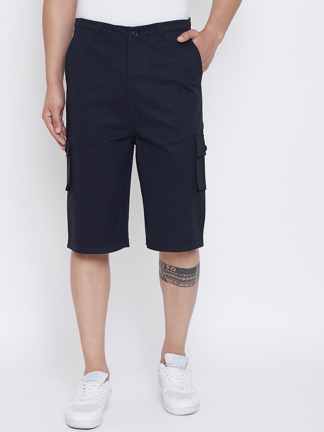 

Hypernation Men Mid Rise Pure Cotton Cargo Shorts, Navy blue
