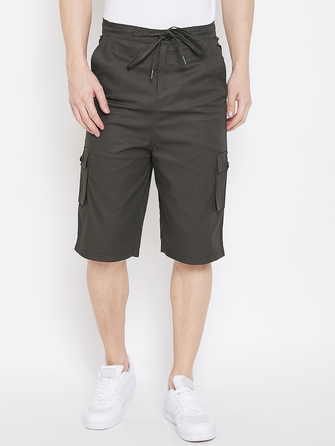 

Hypernation Men Mid Rise Pure Cotton Cargo Shorts, Brown