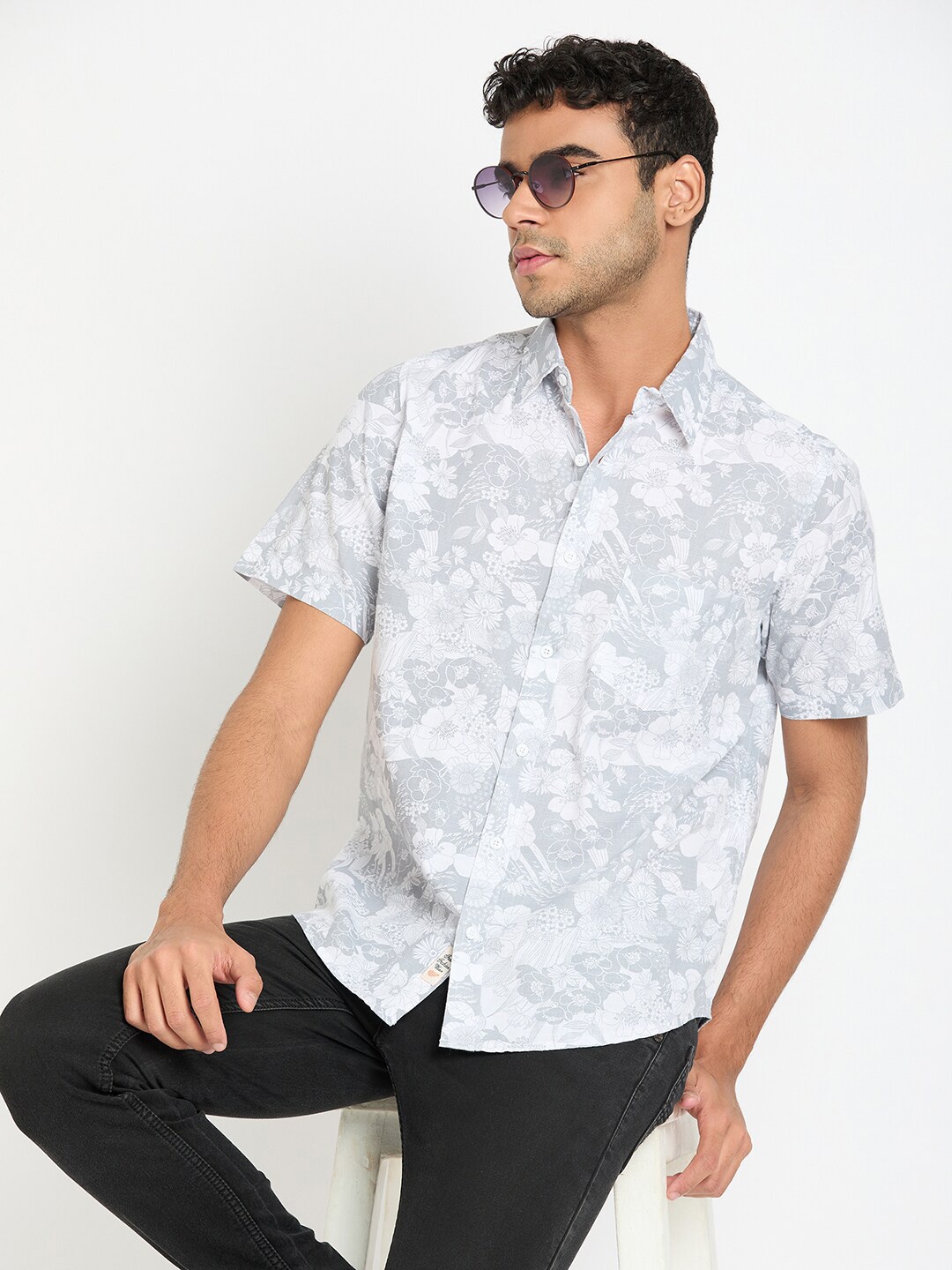 

Club York Floral Printed Spread Collar Short Sleeves Cotton Casual Shirt, Grey