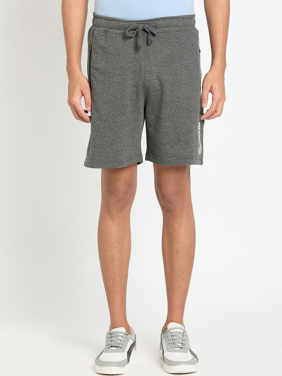 

Club York Men Mid-Rise Shorts, Charcoal