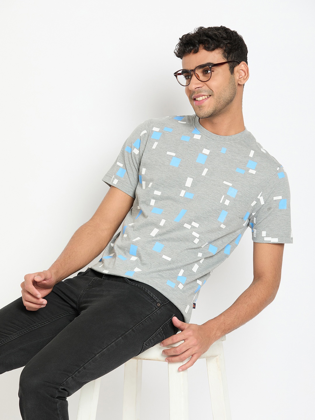 

Club York Geometric Printed T-shirt, Grey