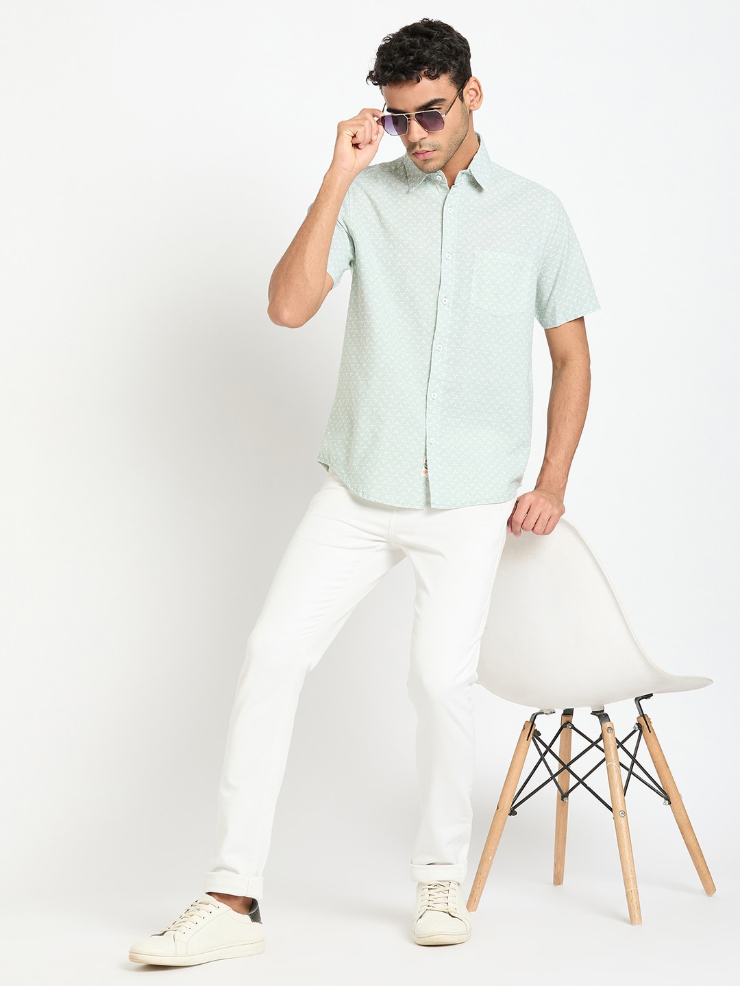 

Club York Spread Collar Short Sleeves Cotton Casual Shirt, Green