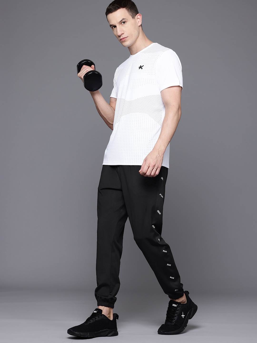 

HRX by Hrithik Roshan Men Typography Print Regular Fit Joggers, Black