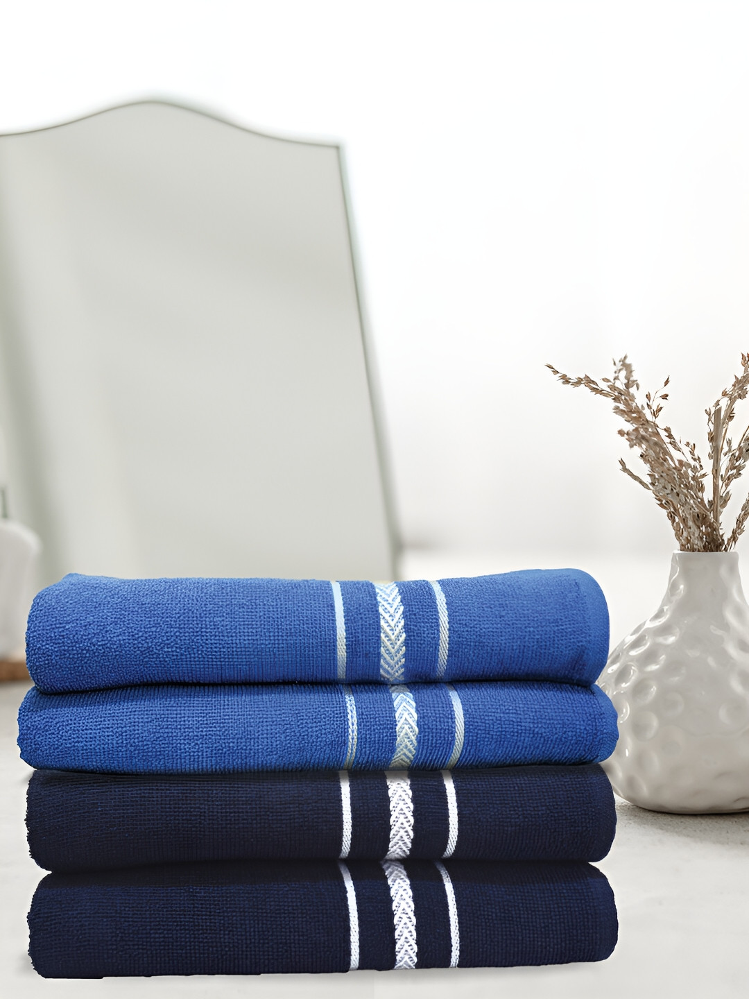 

Athom Living Blue & Navy Blue 4Pieces Cotton 350 GSM Bath Towel