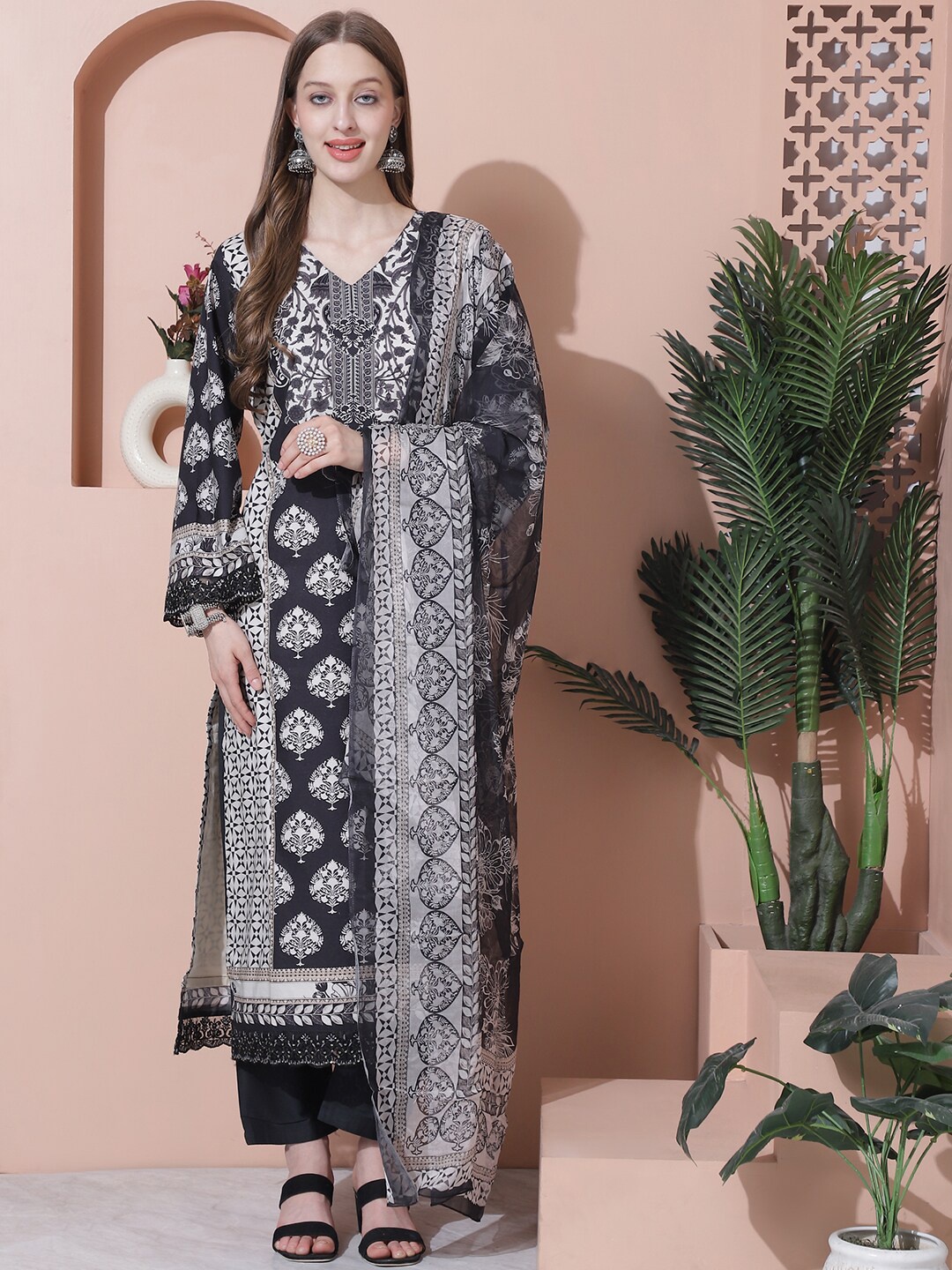 

Stylee LIFESTYLE Floral Printed Pure Cotton Unstitched Dress Material, Black