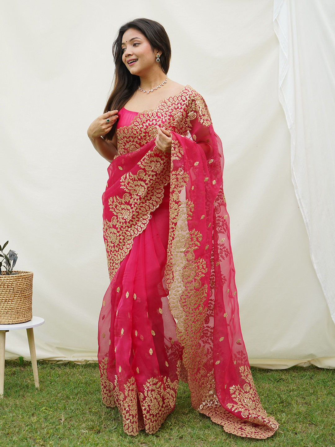 

Mitera Floral Embroidered Organza Saree, Pink