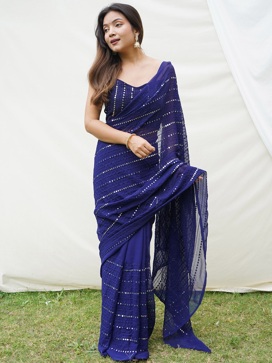 

Mitera Embellished Sequinned Pure Georgette Saree, Navy blue