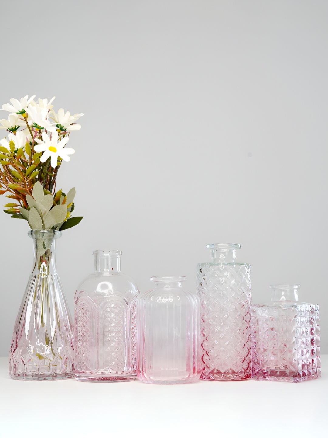 

Ekhasa Pink & Transparent 5 Pieces Textured Glass Flower Vases