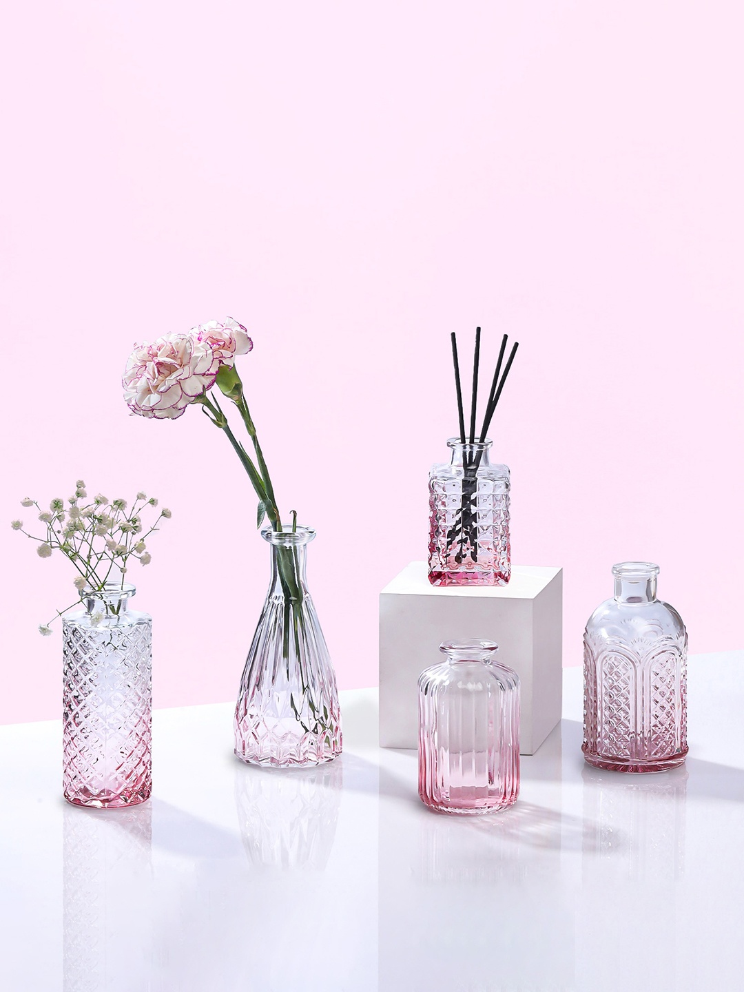 

Ekhasa Pink & Transparent 5 Pieces Textured Glass Flower Vases