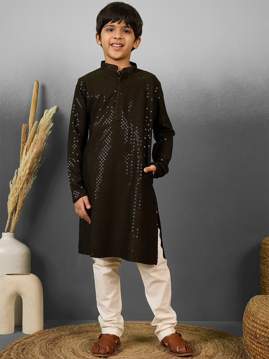 

YK Boys Ethnic Motifs Embroidered Regular Sequinned Kurta with Churidar, Olive