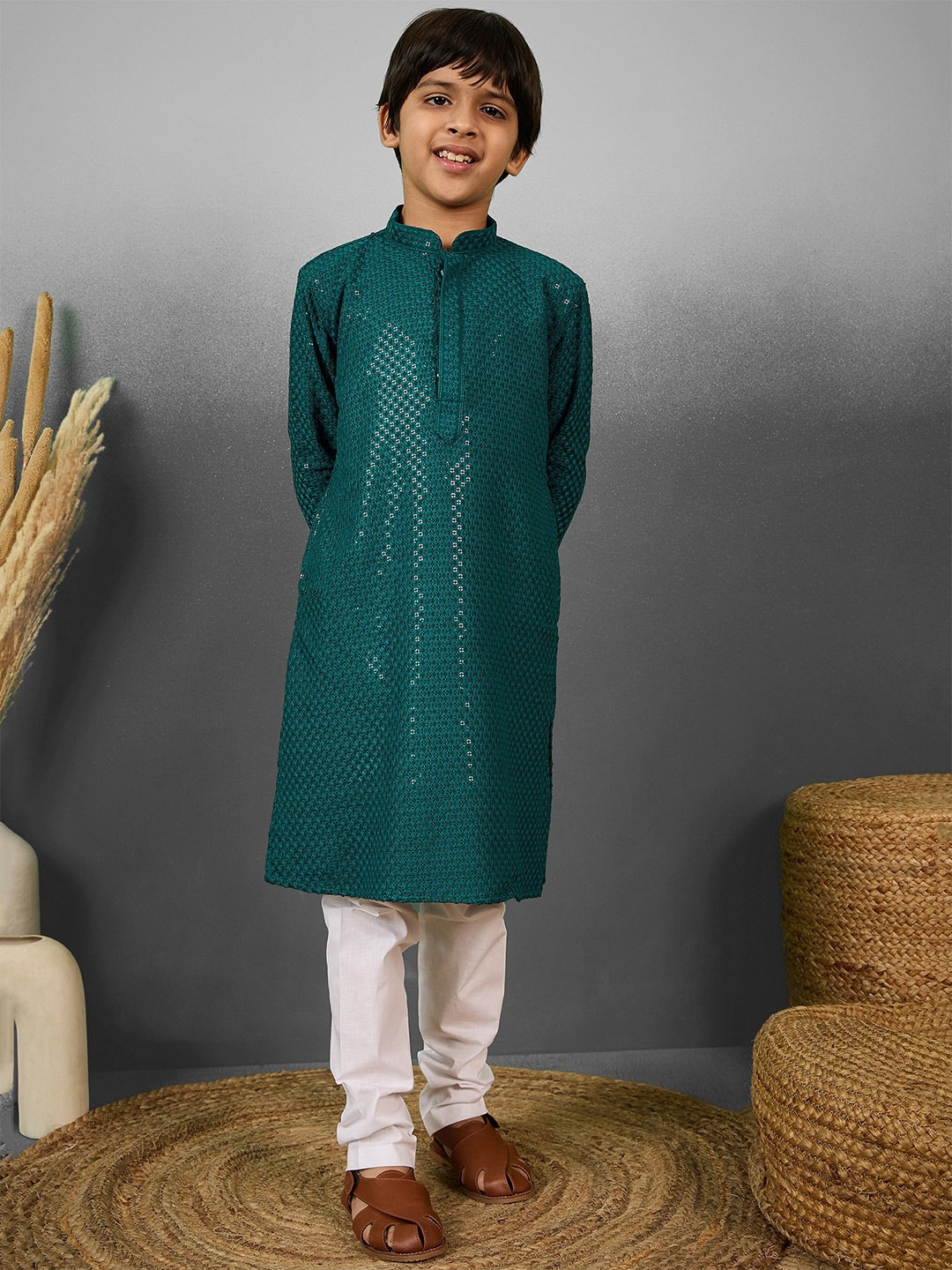 

YK Boys Ethnic Motifs Embroidered Sequinned Straight Kurta With Churidar, Green