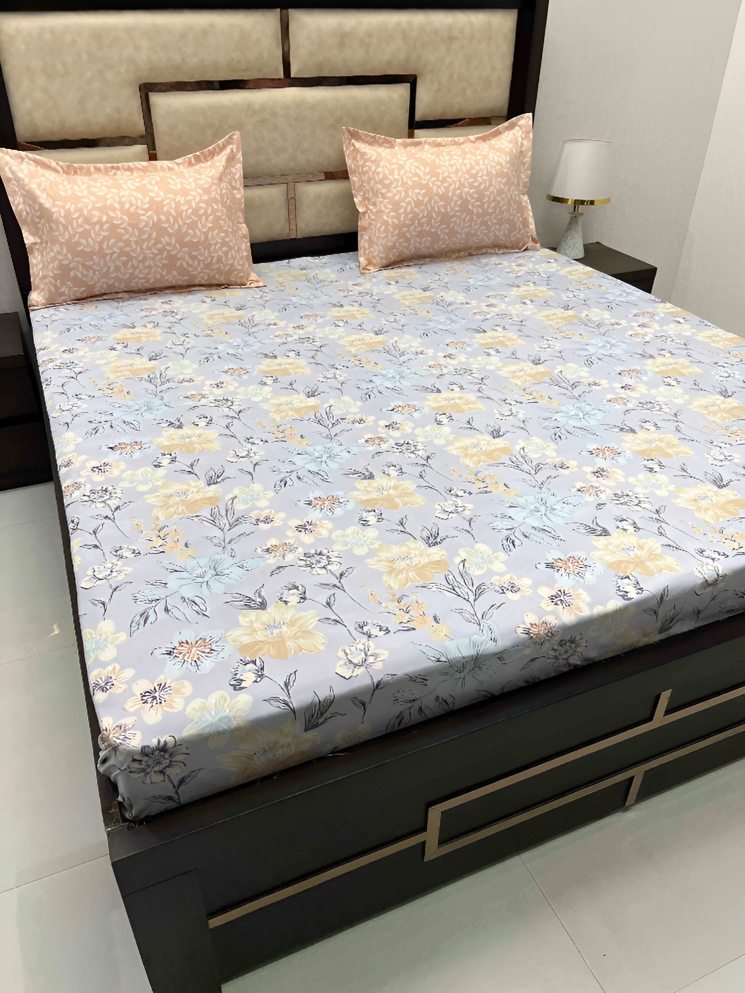 

Pure Decor Grey & Mustard Floral Cotton 240 TC King Bedsheet With 2 Pillow Covers