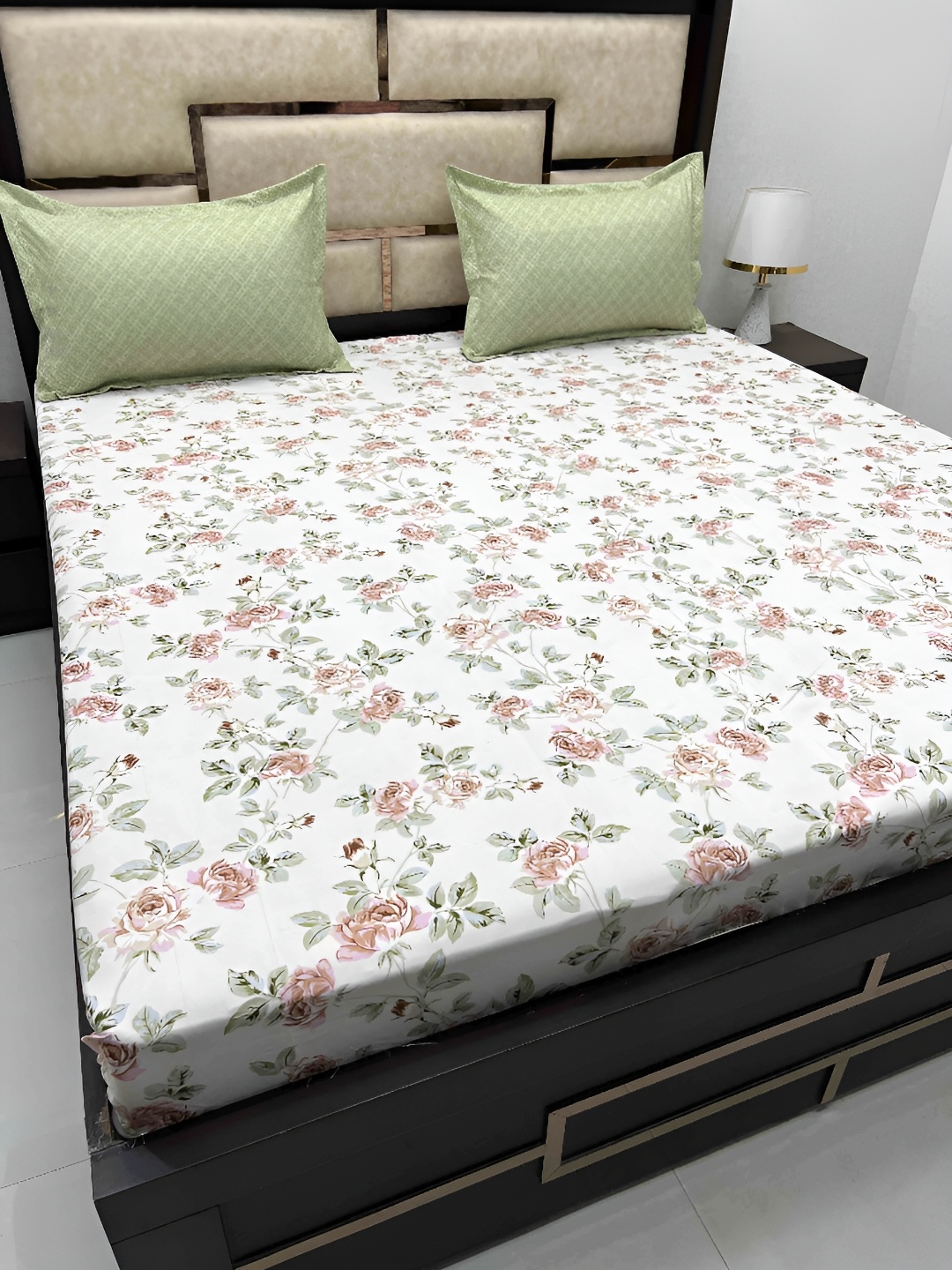 

Pure Decor White & Pink Floral Cotton 240 TC King Bedsheet With 2 Pillow Covers