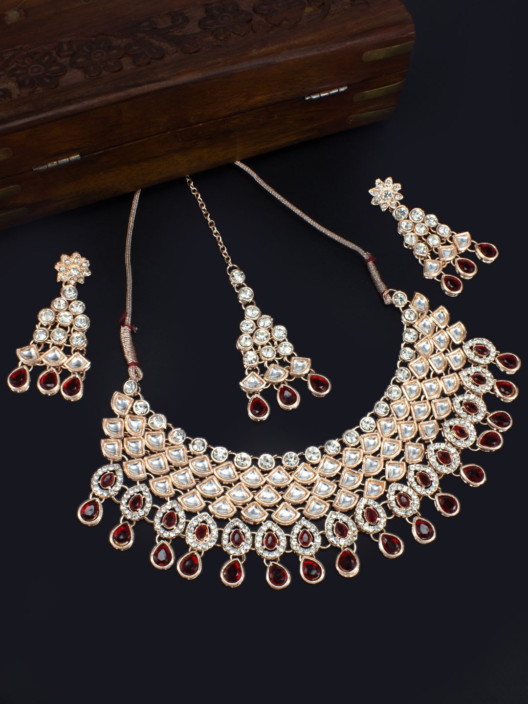 

PRIVIU Rose Gold-Plated Cubic Zirconia Studded Necklace & Earrings & Maang Tika, Maroon