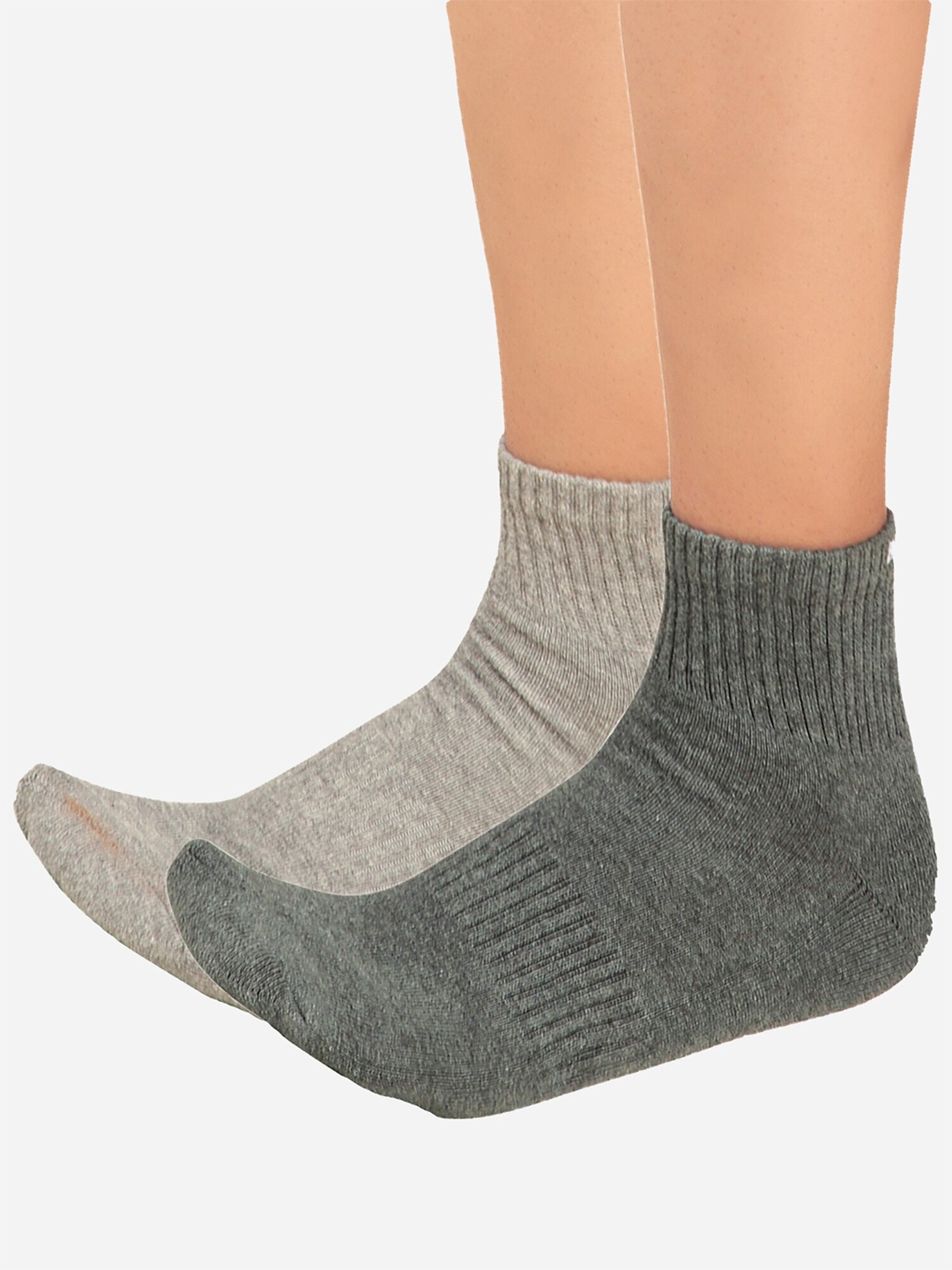 

Bodycare Men Pack Of 2 Assorted Anti Bacterial Cotton Ankle Length Socks