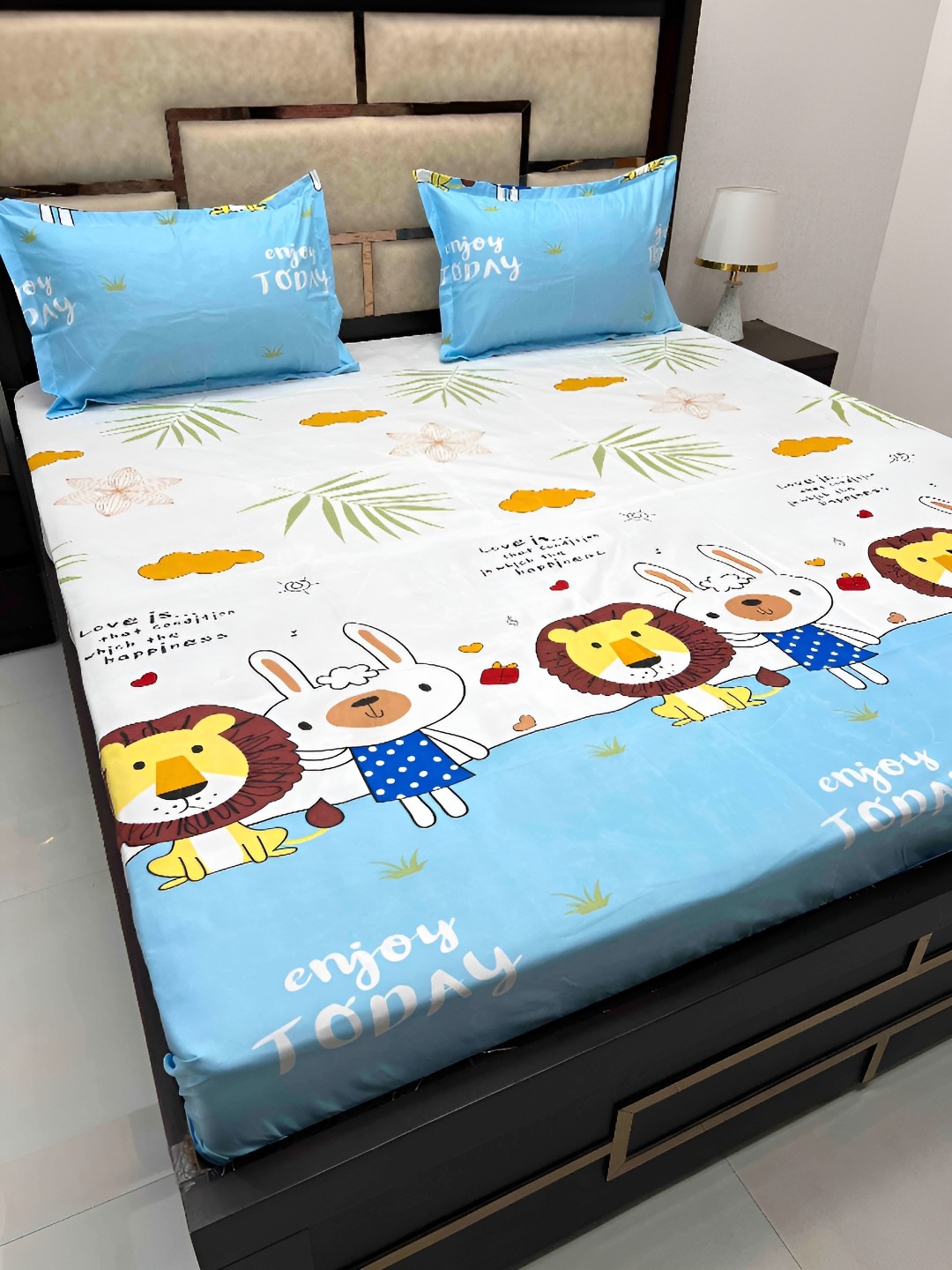 

Pure Decor White & Blue Cartoon Characters Cotton Queen Bedsheet with 2 Pillow Covers