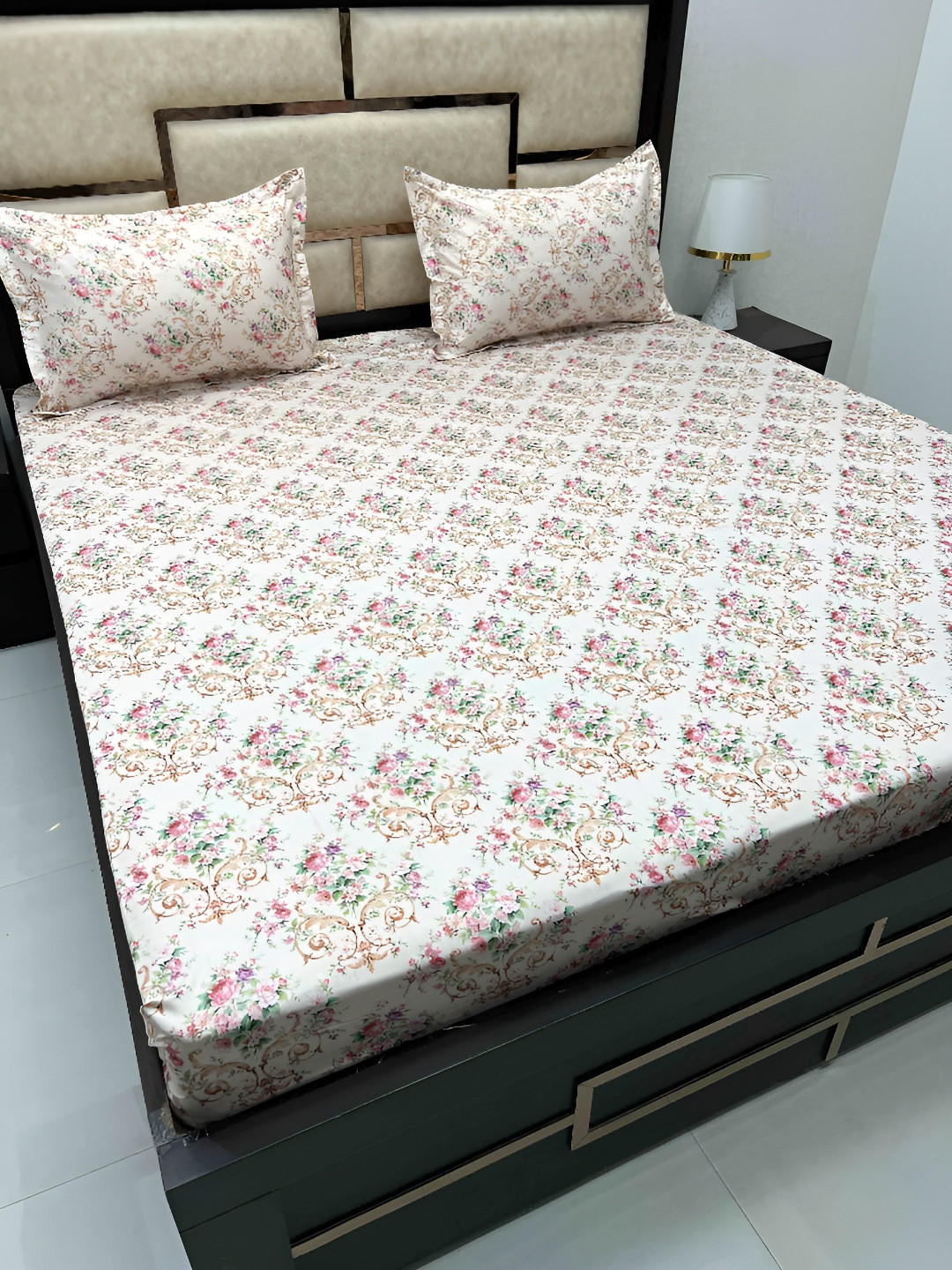 

Pure Decor White & Brown Floral Cotton 380 TC King Bedsheet With 2 Pillow Covers