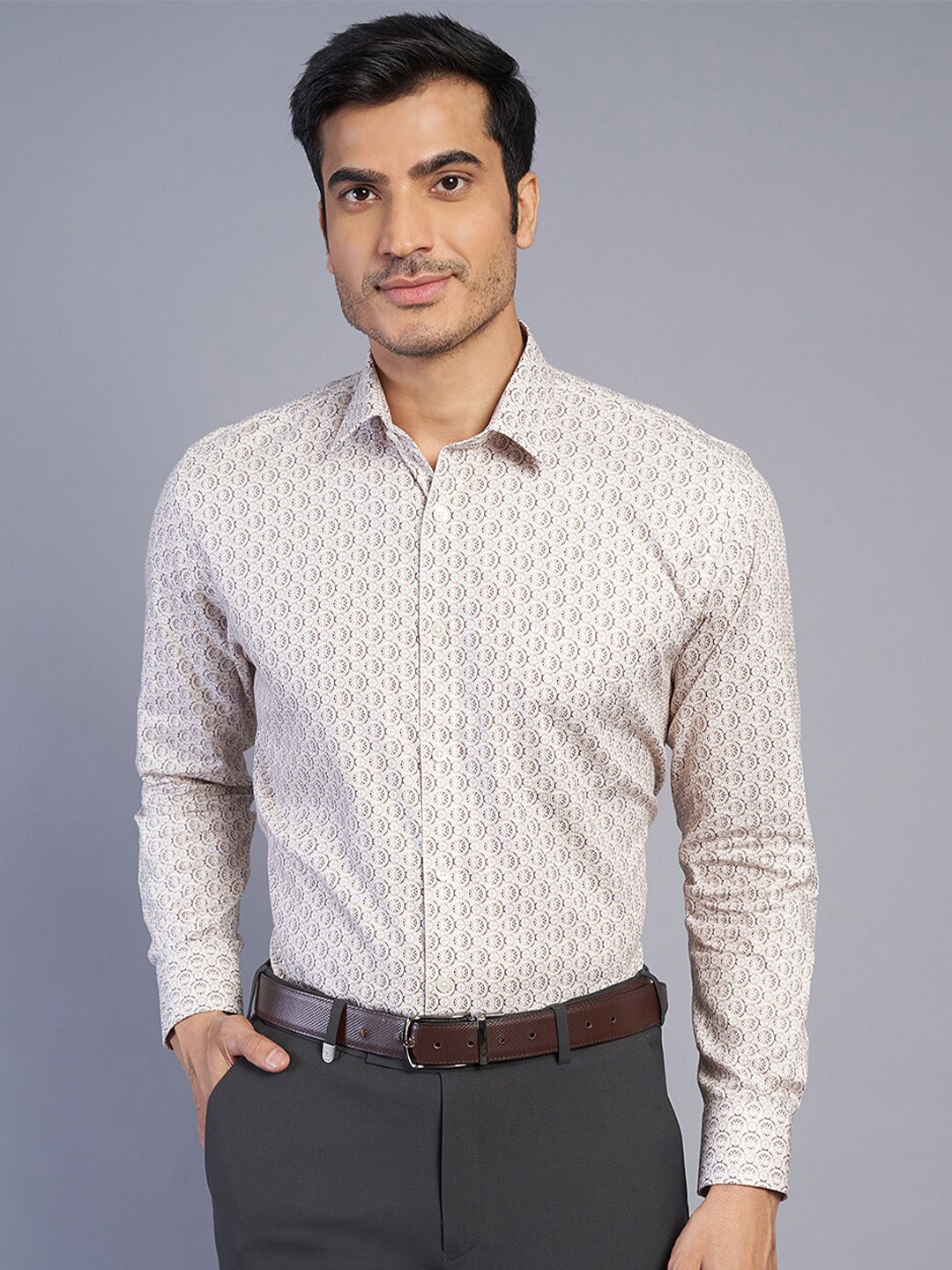 

JADE BLUE Geometric Printed Opaque Printed Cotton Formal Shirt, Beige