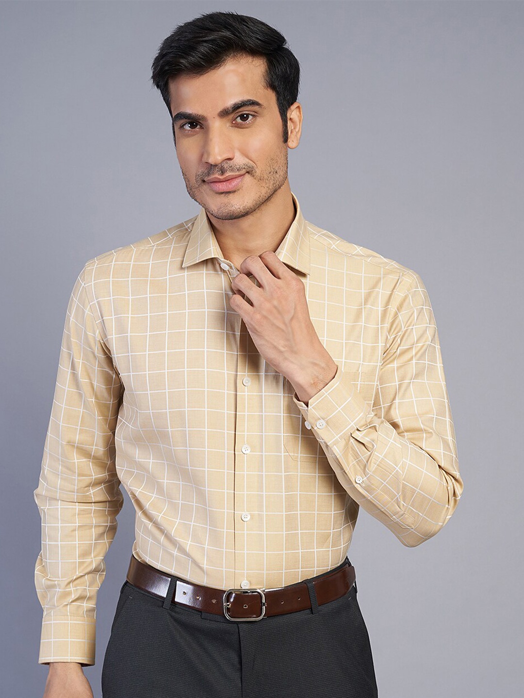 

JADE BLUE Checked Spread Collar Long Sleeves Cotton Formal Shirt, Gold