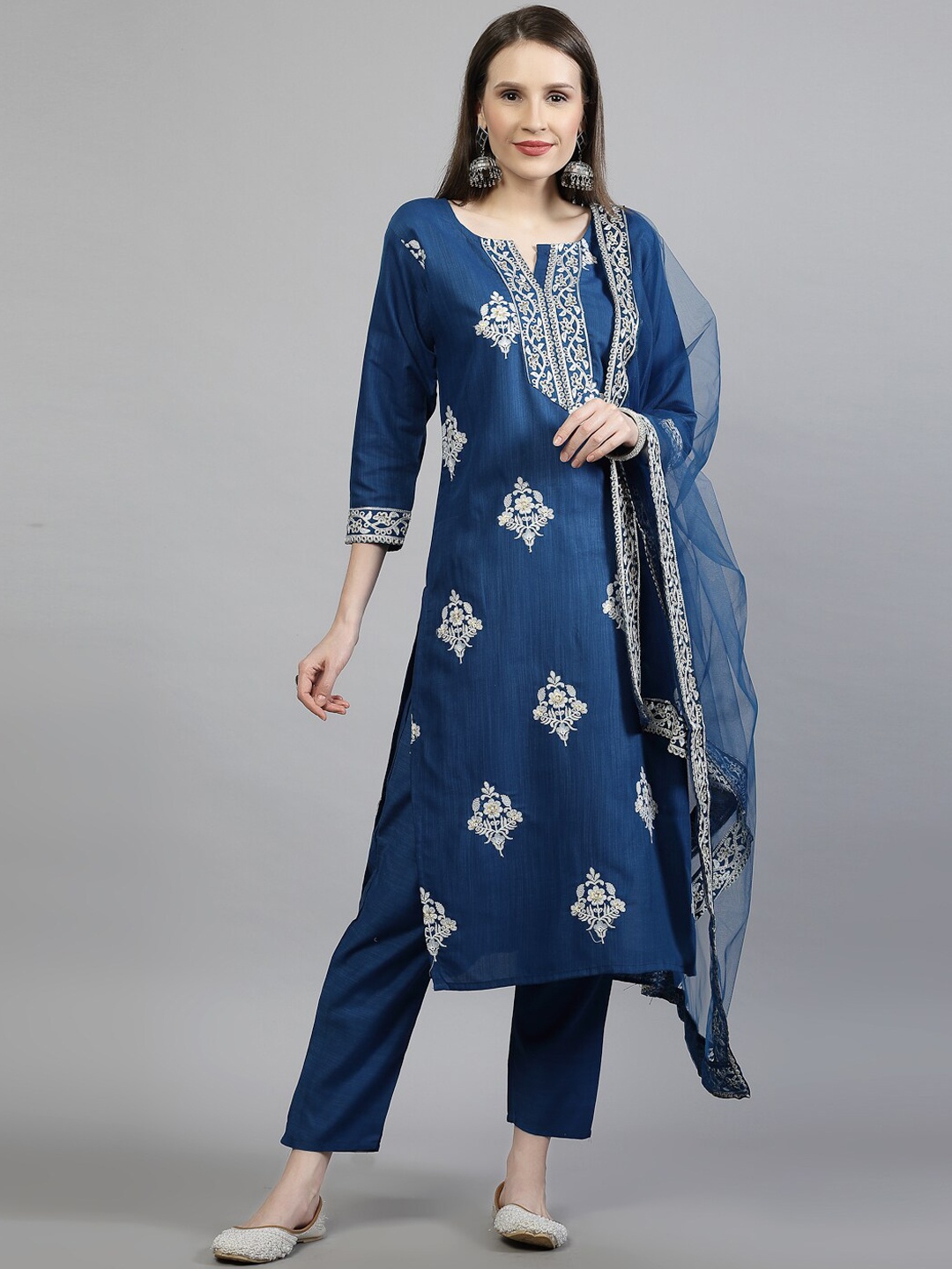 

BAESD Floral Embroidered Straight Kurta With Trousers &Dupatta, Teal