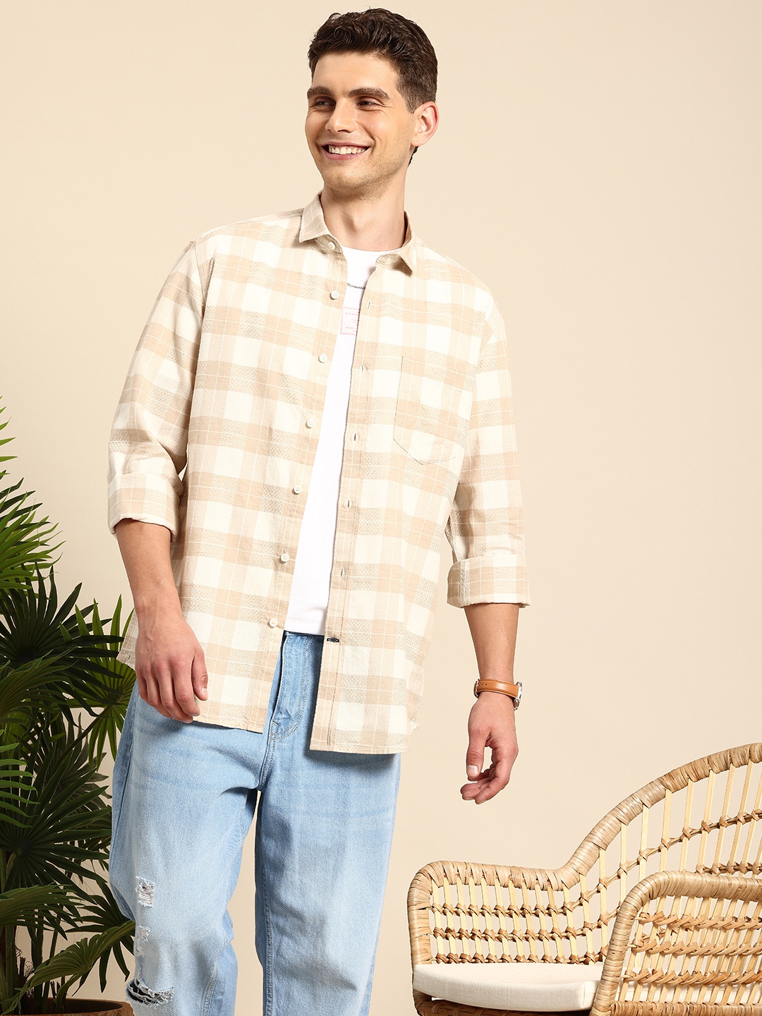 

Mast & Harbour Men Standard Checked Pure Cotton Casual Shirt, Beige
