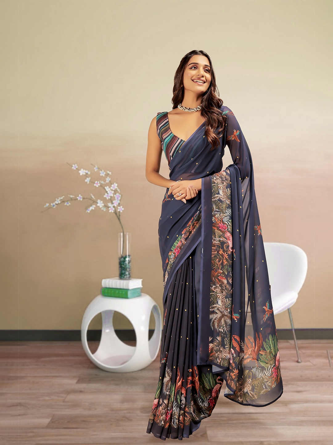 

RACHNA Batik Saree, Navy blue