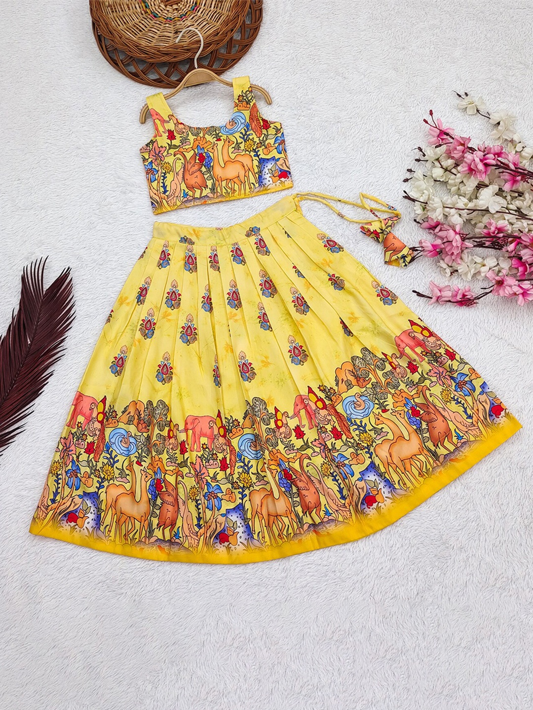 

BAESD Girls Printed Gotta Patti Ready to Wear Lehenga & Blouse & Dupatta, Yellow