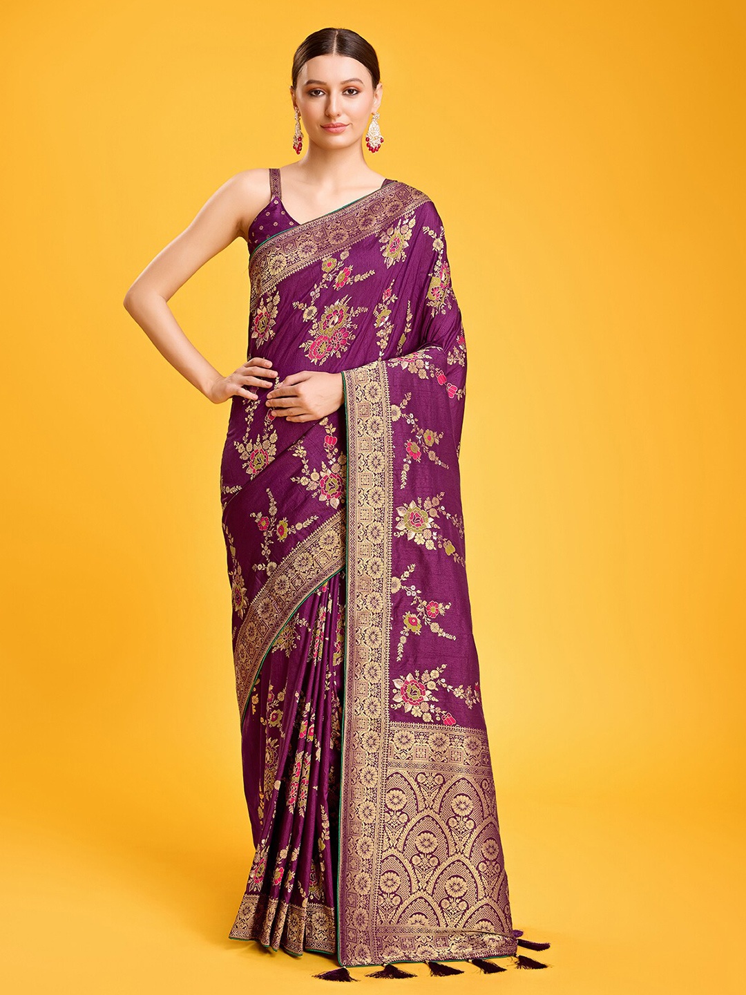 

MONJOLIKA FASHION Floral Woven Design Zari Banarasi Saree, Purple
