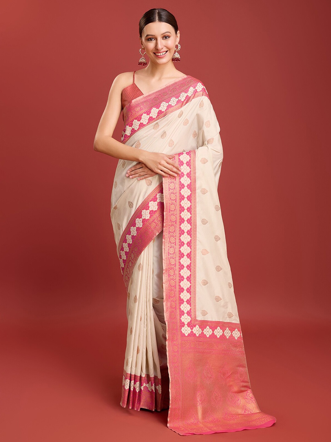 

MONJOLIKA FASHION Ethnic Motifs Woven Design Zari Banarasi Saree, Cream